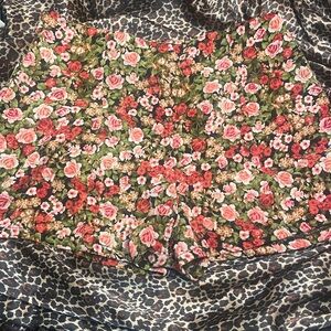 Monteau Los Angeles Floral Bow Shorts